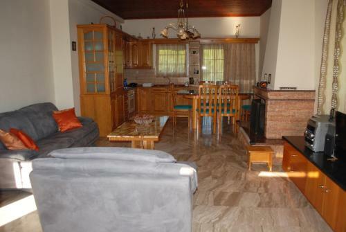 Nikitas Apartment