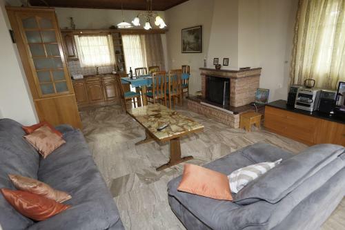 Nikitas Apartment