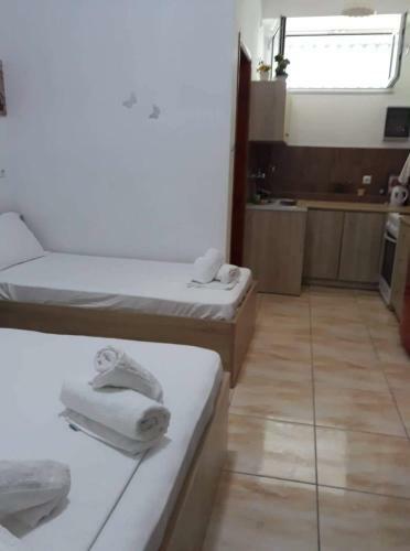 Hostal Kanali Beach House 2