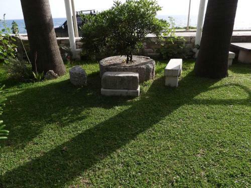 Hostal Kanali Beach House 2