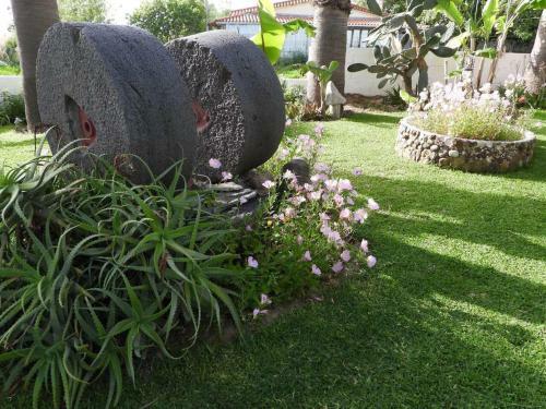 Hostal Kanali Beach House 2