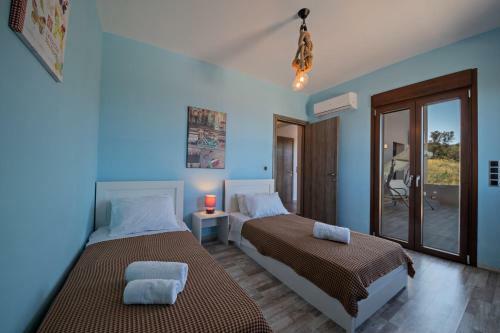 Stunning 4-bedroom Villa With Private Pool.