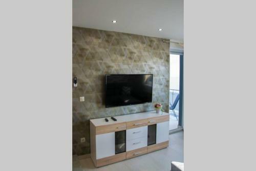 D�vai-lux Apartman S�rv�r