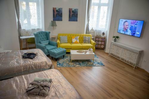 Bed & Breakfast �r�kz�ld Otthon