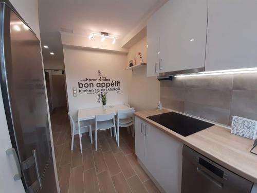 Harmony Apartments S�rv�r