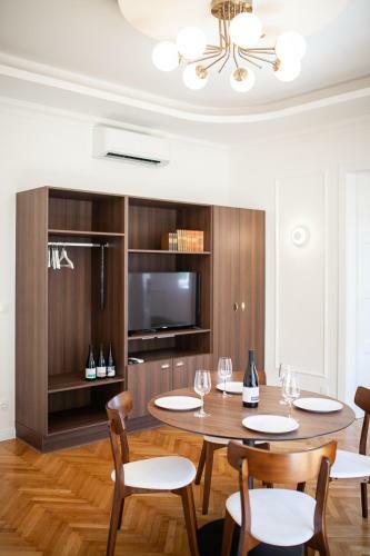 Zach�r Apartman