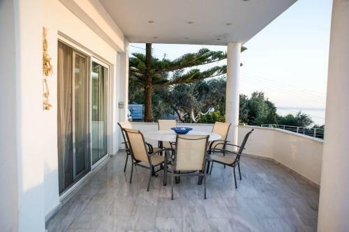 Apartamento Luxurious Villa With Private Pool Near The Beach