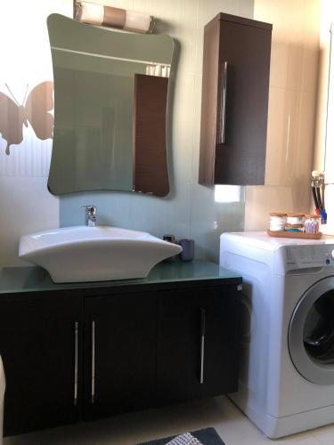 J&f Apartment A1