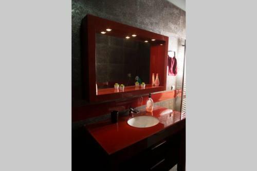 Modern Luxury Villa With Pool, Just 5min To Sea
