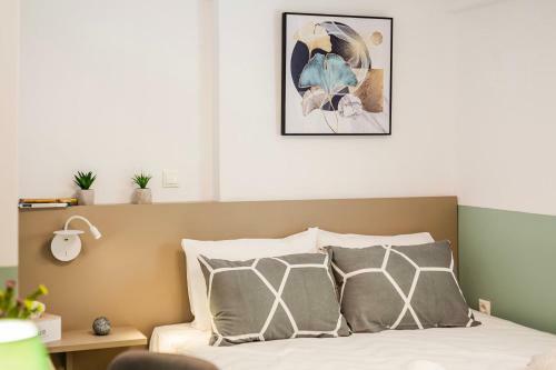 Kalamata Lime Studio - Urban Cozy Nest