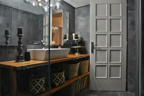 Luxury Apartment In The City Center