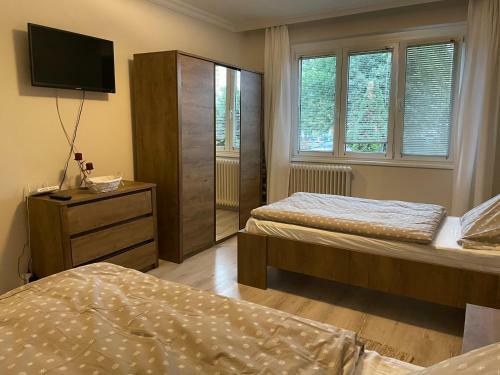 Apartamento Anna Lak�s Sz�zhalombatta