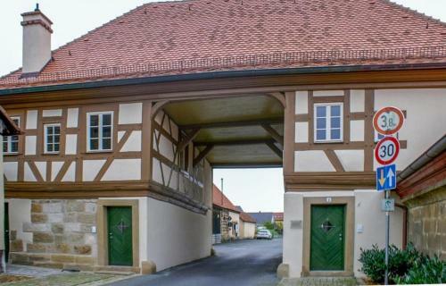 Apartamento Torhaus Rattelsdorf - Wohnung Lilie