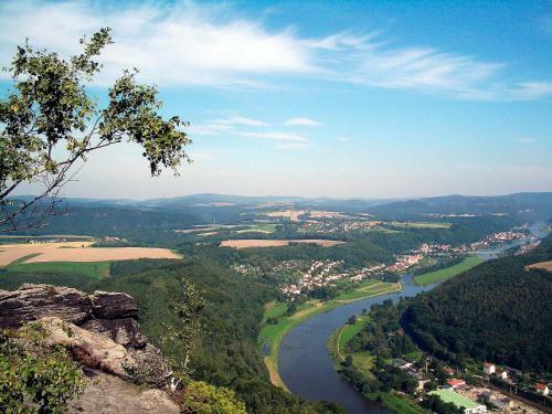 Apartamento Ferienhaus Und Ferienwohnung B�ttner