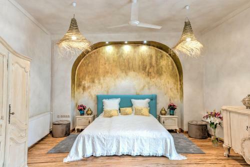 Lotus Apartment