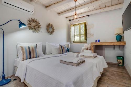 Holiday Home, Kastellos