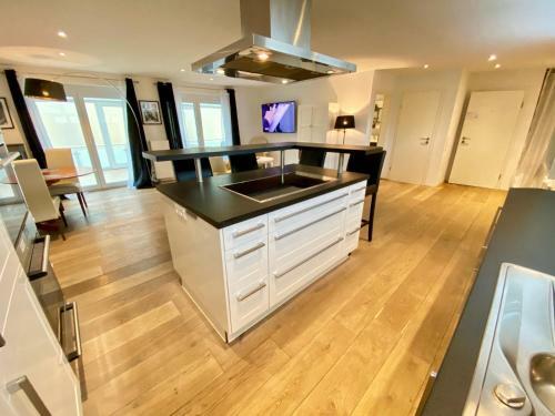 Apartamento Stilvolle Stadtwohnung Mit Balkon, Kamin, Klima