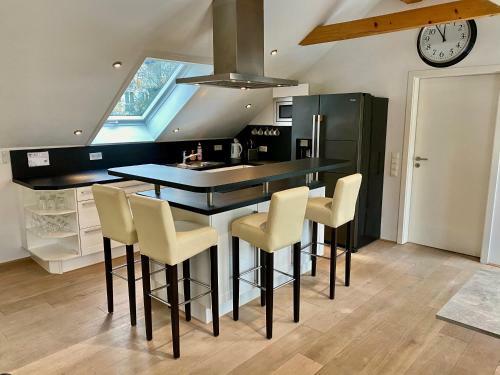 Apartamento Luxuri�ses Studio Im Zentrum, Balkon, Kamin, Klima