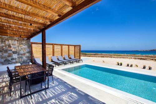 Cato Agro 5, Seafront Villa With Private Pool
