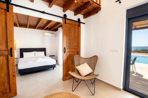 Cato Agro 4, Seafront Villa With Private Pool