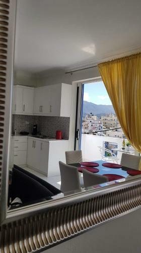 Apartamento Lilis Apt In Center With Sea View