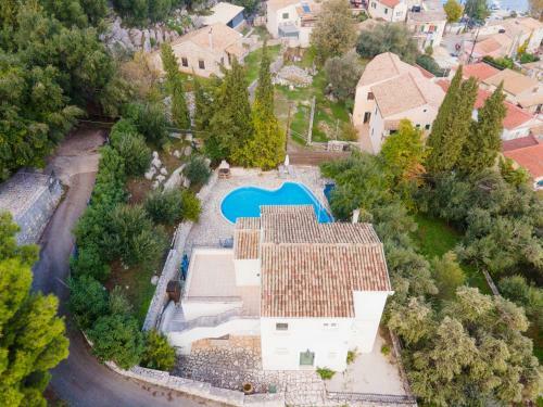 Loadstar Villas