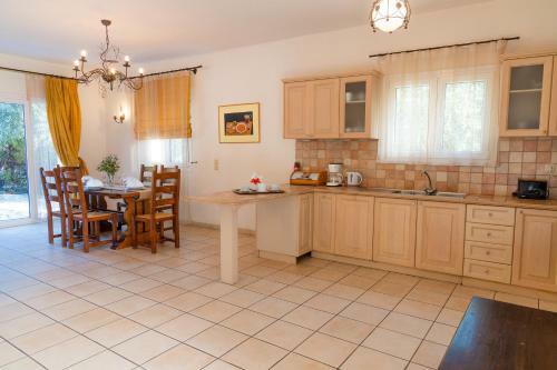 Loadstar Villas