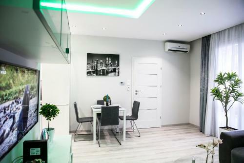 Downtown Dream Apartmans