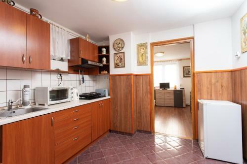 Tip-top Apartman H�z