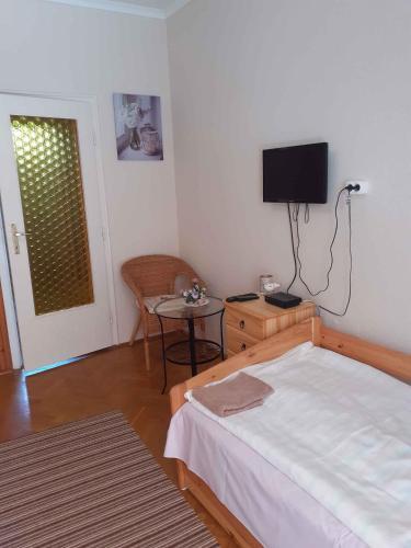Holiday Home In Siofok/balaton 19732