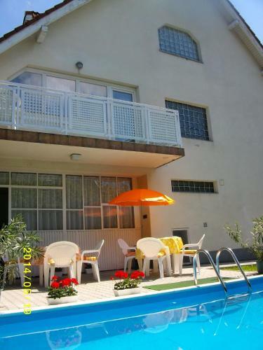 Hostal �d�m Vend�gh�z 2