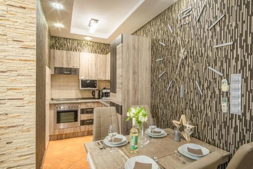 Mf Club 218 Golden Beach Wellness Apartment