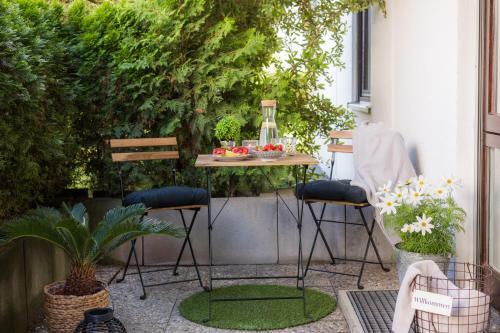 Apartamento Holiday Appartement �achalm� Mit Sonnenterrasse