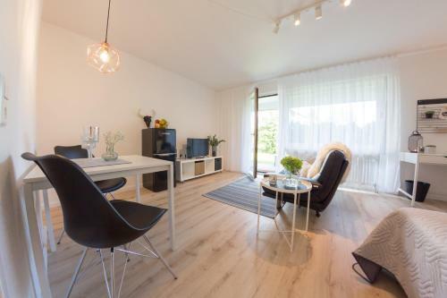 Apartamento Holiday Appartement �achalm� Mit Sonnenterrasse