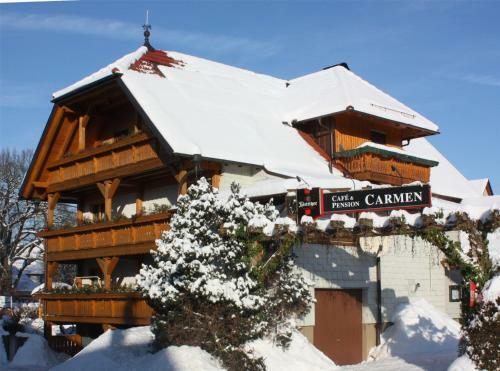 Hostal Cafe & Pension Carmen