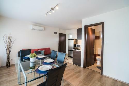 Siesta Sziget - Panor�m�s Balatonparti Apartmanok