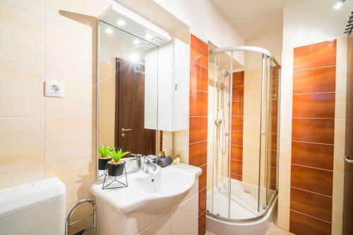 Siesta Sziget - Panor�m�s Balatonparti Apartmanok