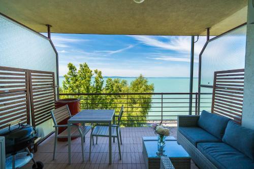 Bltn Panorama Apartment