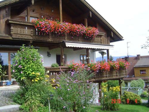 Apartamento Ferienwohnung-im-haus-christine