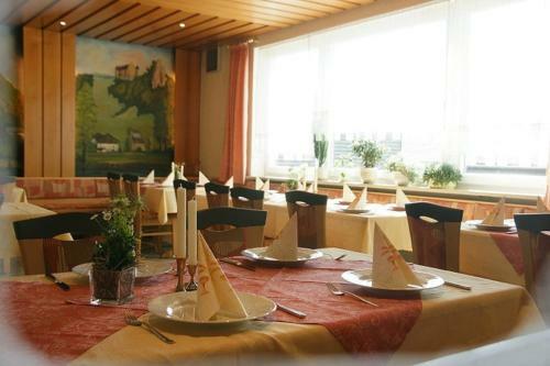 Hostal Landgasthof Zur Linde