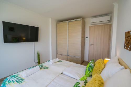 Mf Silverhome 402 Apartment