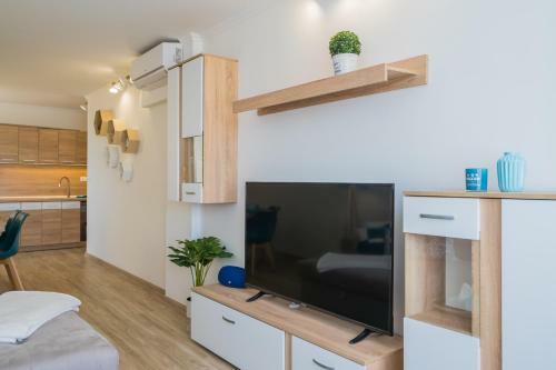 Mf Silverhome 402 Apartment