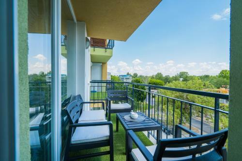 Mf Silverhome 402 Apartment