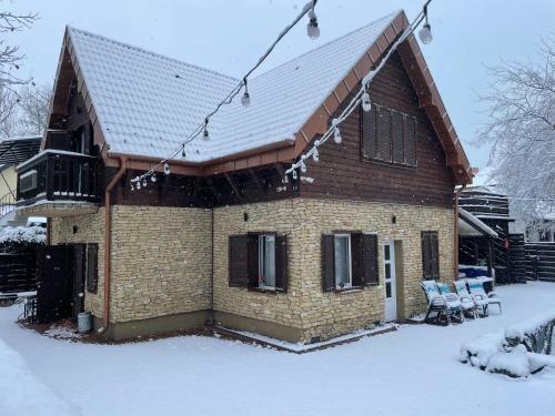 Hostal Penthouse Priv�t Jakuzzival Smeraldo Villa