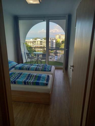 Miller Apartman Ez�stpart