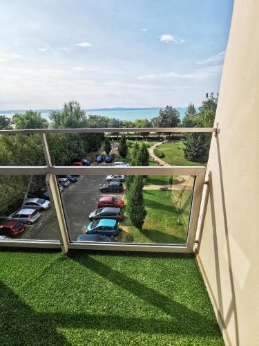 Sz�n-aranyh�d Apartman