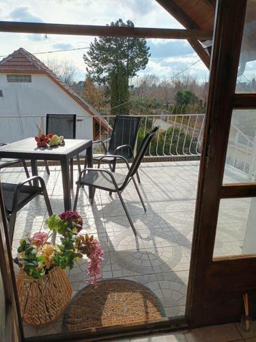 Miranda Apartmanh�z