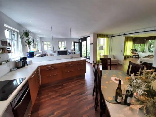 Apartamento Charming Holiday Home In Roes With A Balcony