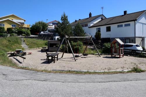 Apartamento Praktisk Leilighet I Kristiansand Til 5
