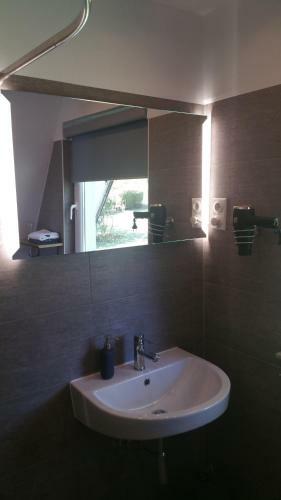 Ferienhaus Auf Gro�em Wassergrundst�ck Mit Kamin